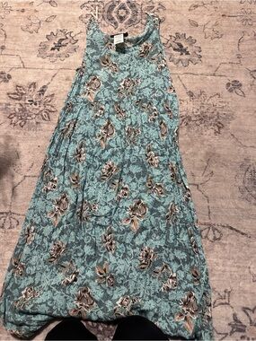 Sleeveless Floral Maxi Dress in Teal and Beige